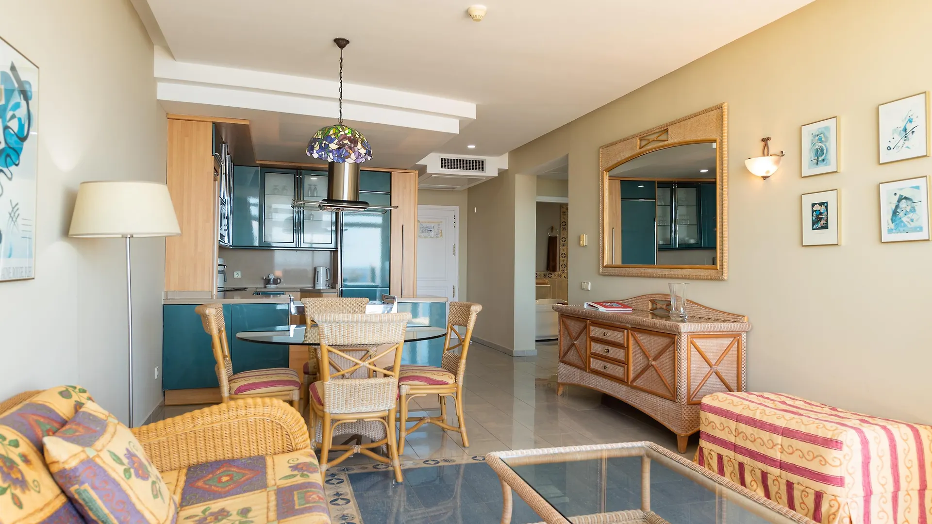 **** Lejlighedshotel Holiday Club Jardin Amadores Spanien