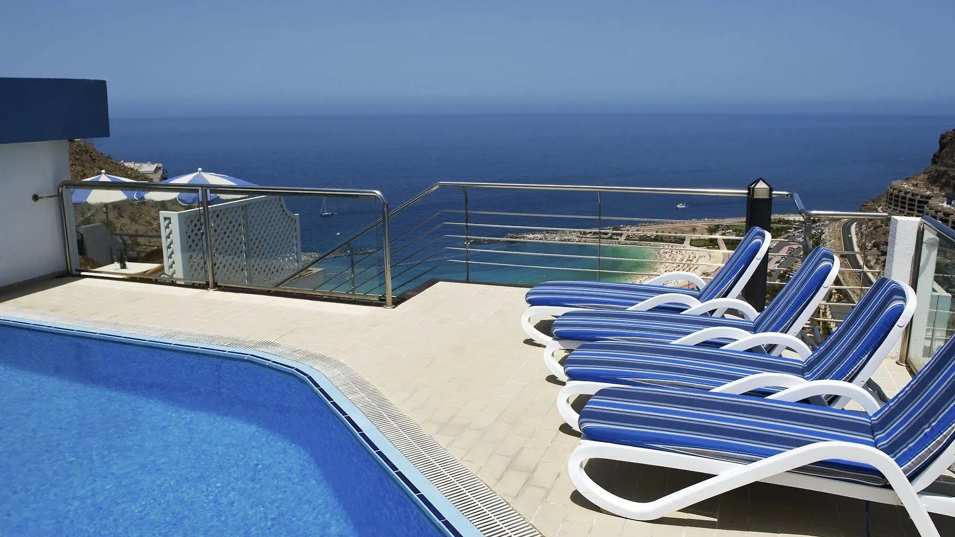 Holiday Club Jardin Amadores Lejlighedshotel