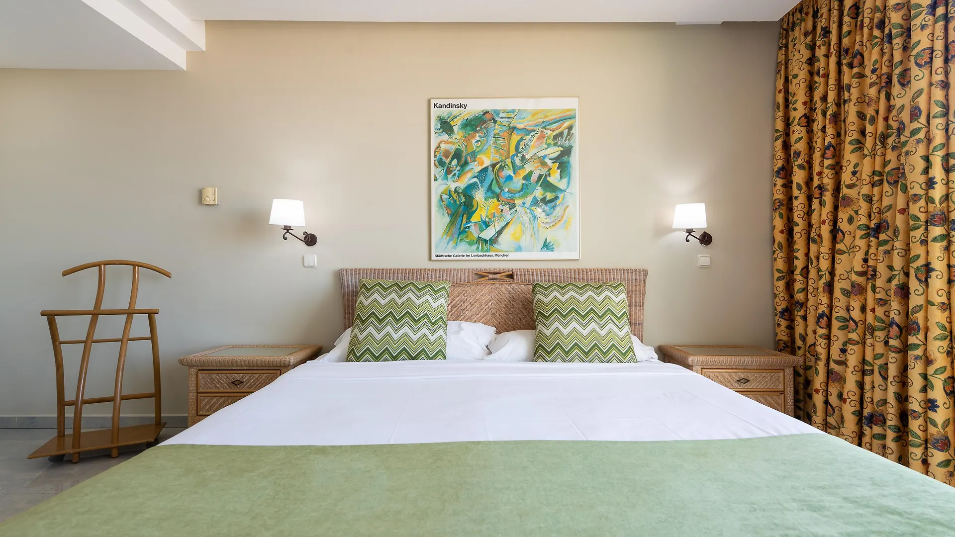 Apartahotel Holiday Club Jardin Amadores