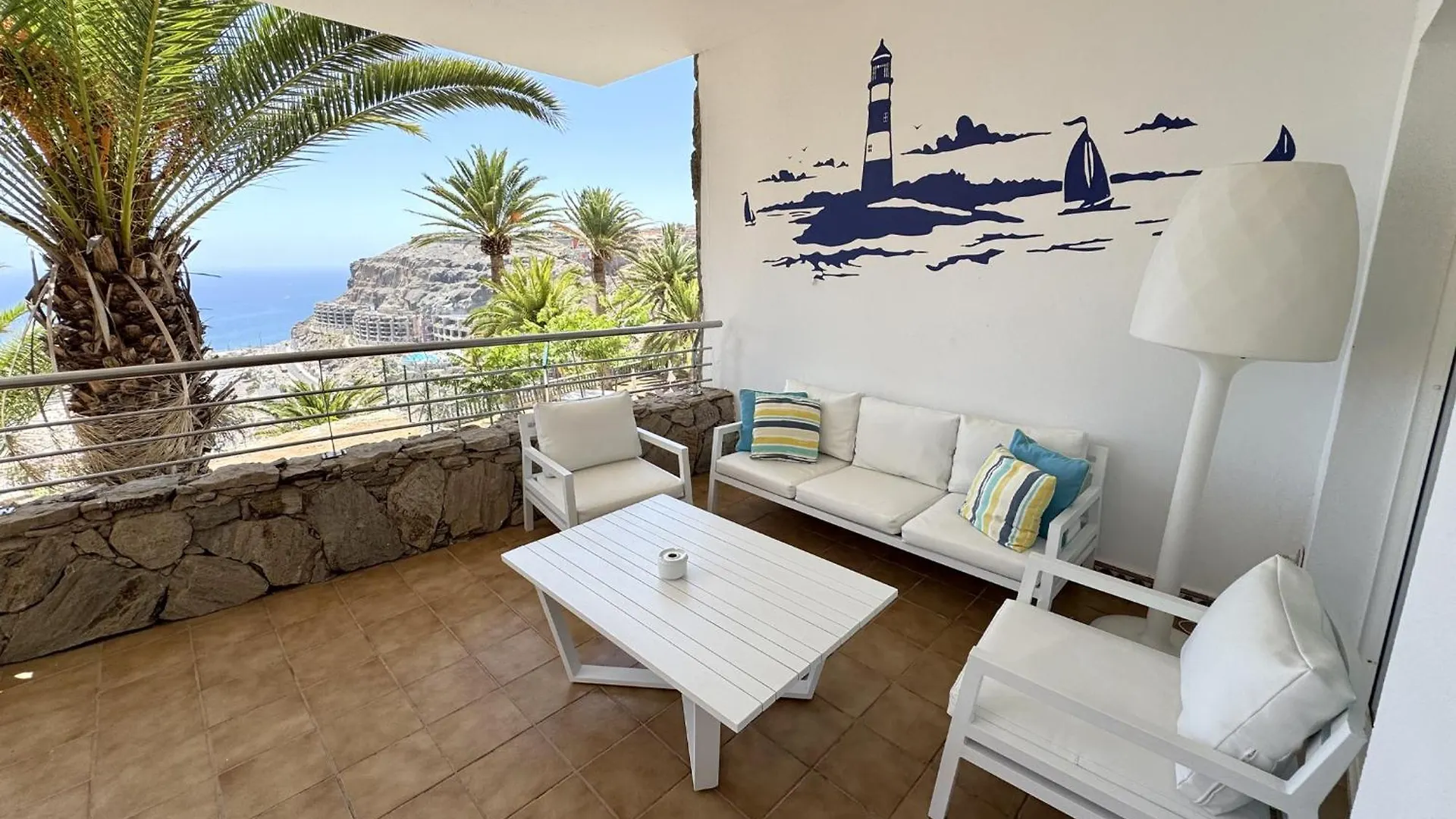 Holiday Club Jardin Amadores 4*,  España