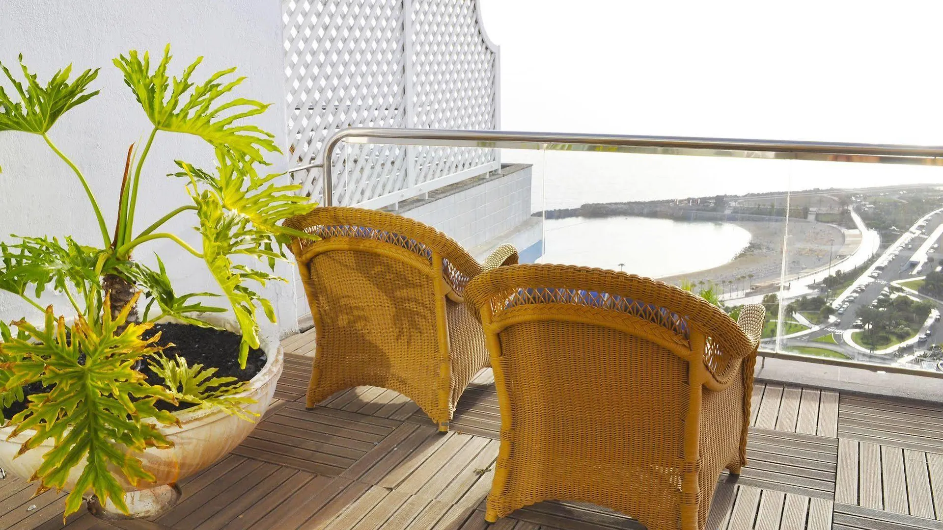 Holiday Club Jardin Amadores Apartahotel